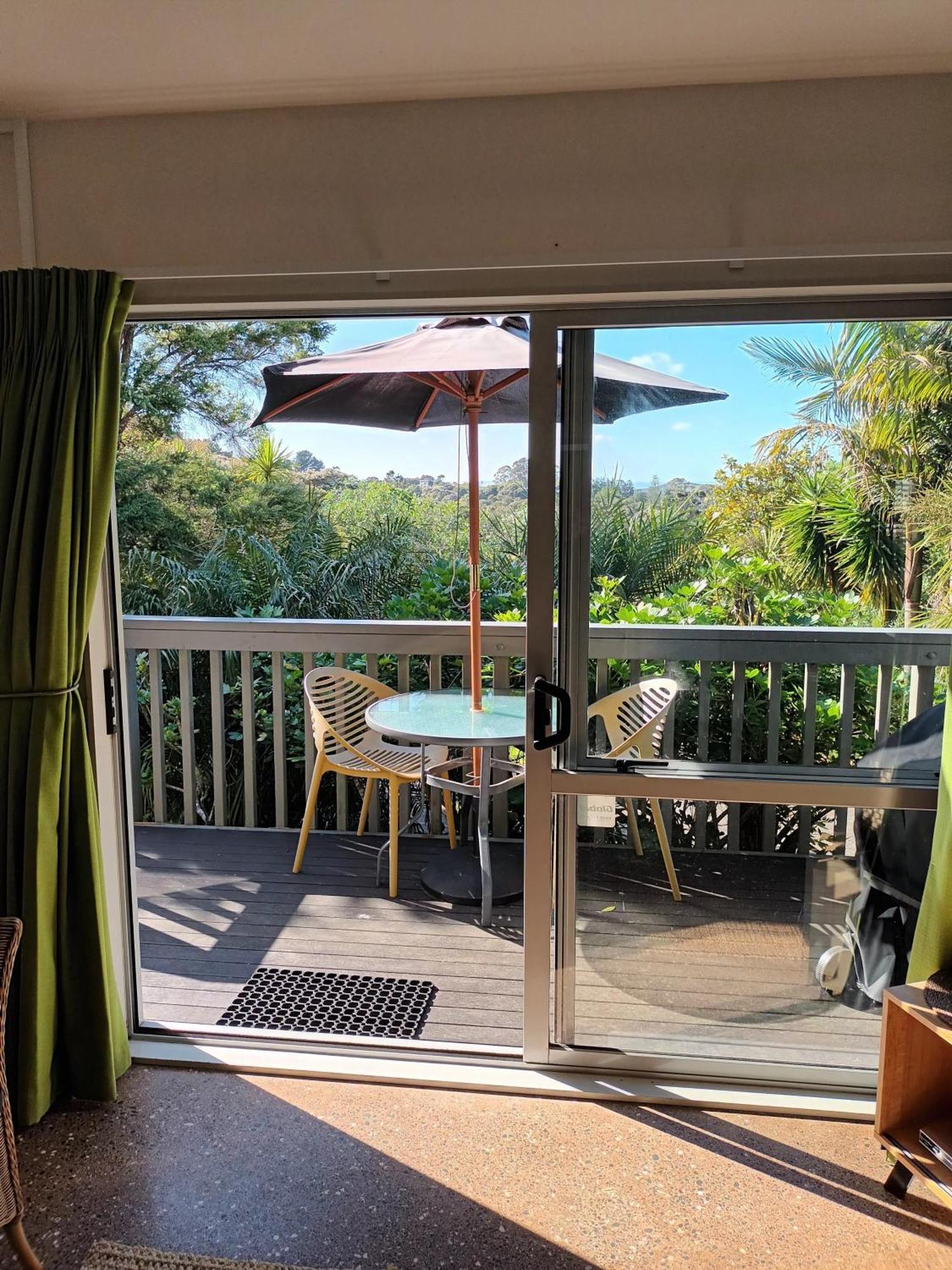 Island Breeze Apartment Oneroa Exterior photo