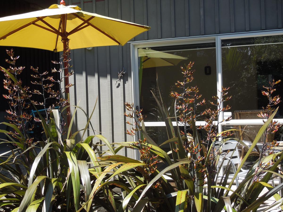 Island Breeze Apartment Oneroa Exterior photo